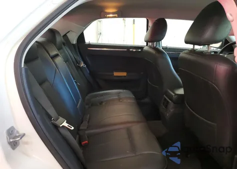 2008 Chrysler 300 Limited из США, поврежденный, VIN 2C3KA33G38H253728